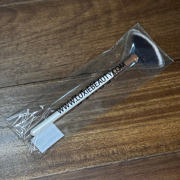 12 Piece Make Up Brush Bundle with Bag - Picture 4 of 10